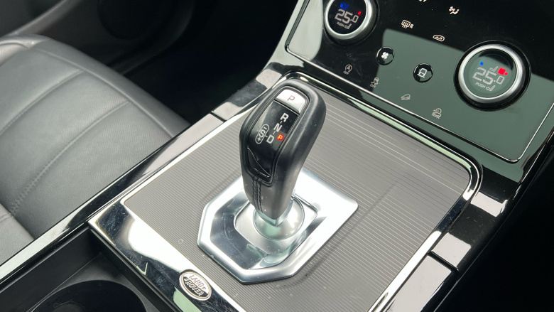 Land Rover Range Rover Evoque 2.0 D200 R-Dynamic SE 5dr Auto Diesel Hatchback